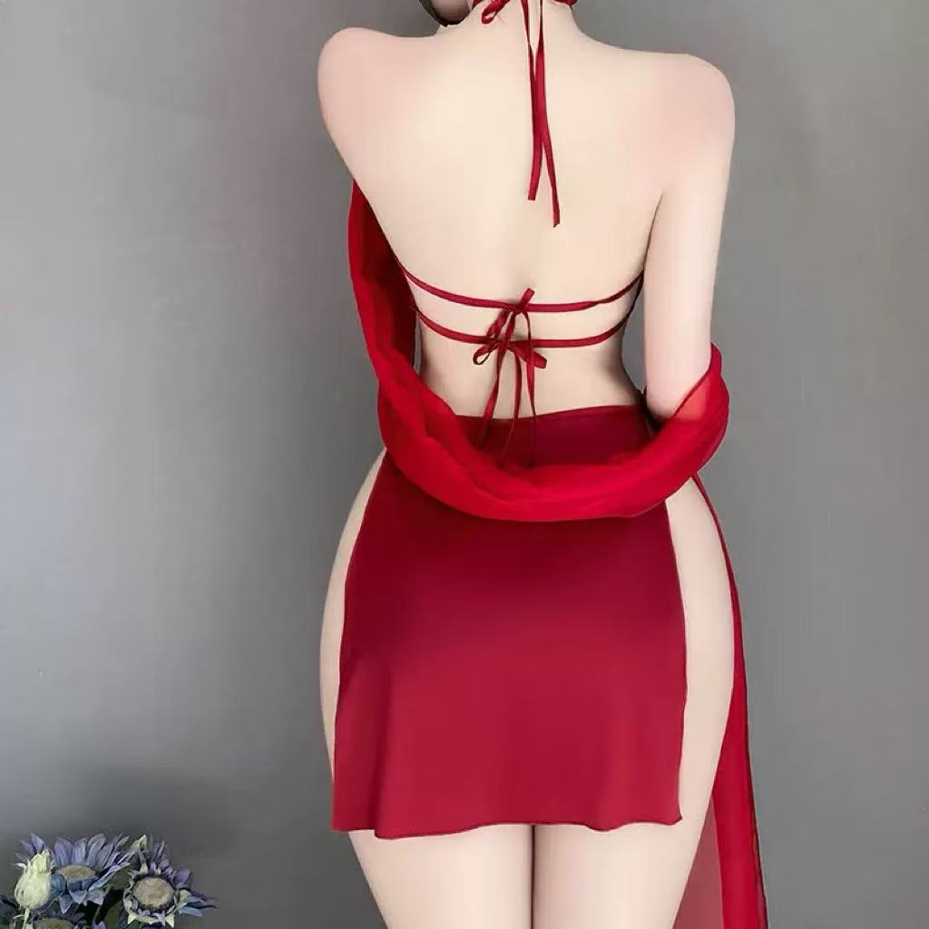 Embroidered hollow neck-hanging nightdress