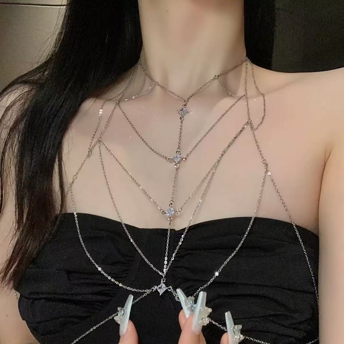 Female clavicle chest chain body chain